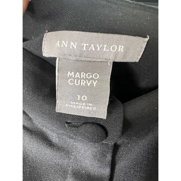 Ann Taylor Black "Margot" Curvy Cropped Dress Pants Sz 10 - Picture 3 of 3